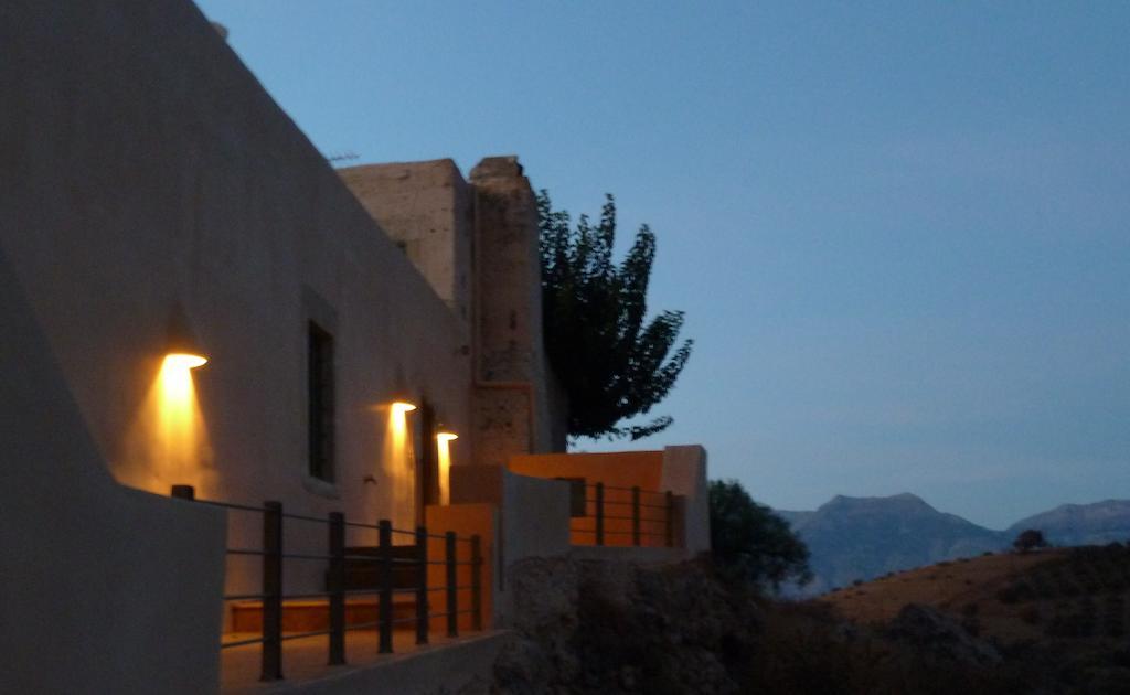 Agapi Holiday House Sívas Екстериор снимка